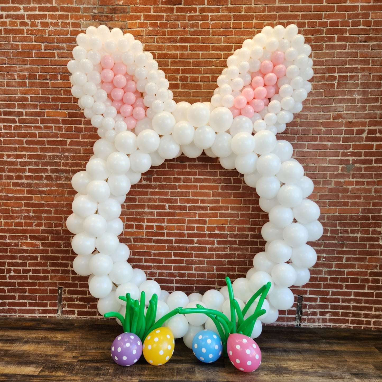 Easter Bunny Balloon Arch Tutorial and Plans | Digital Balloon Recipe
